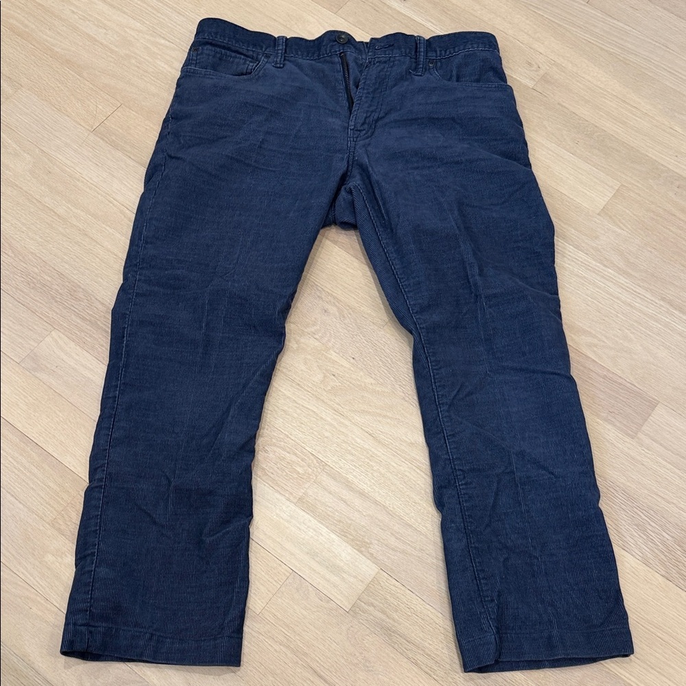 Gap corduroy 32
